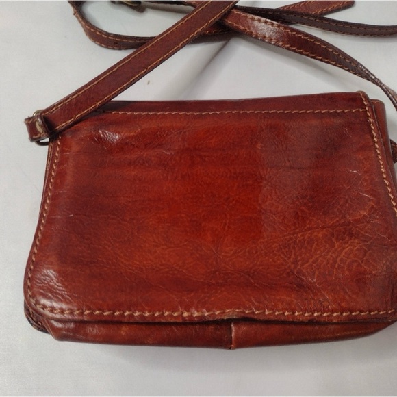 Made in Florence Leather Crossbody Bag - Picture 2 of 8
